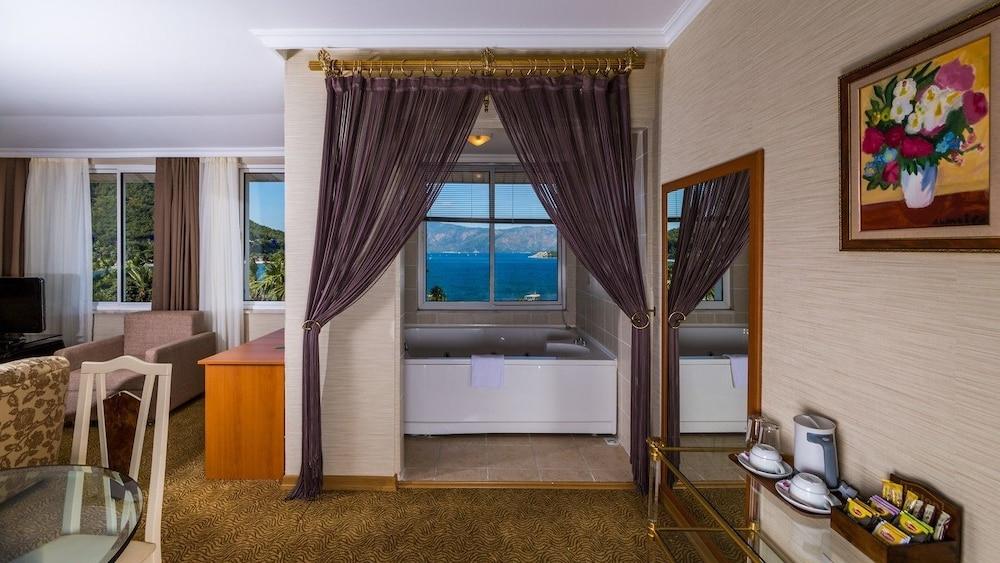Letoile Beach Hotel イチュメレール エクステリア 写真